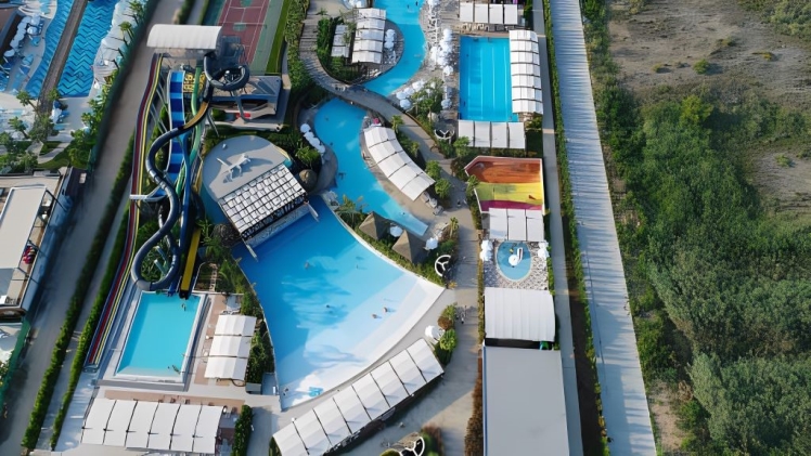 Building a Family Friendly Resort with Inclusive Luxury Pool Slides
