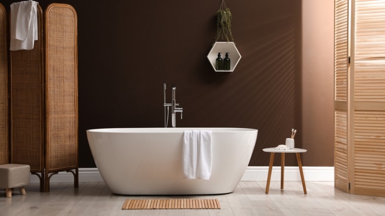 Cleaning and Maintenance of Solid Surface Bathtubs